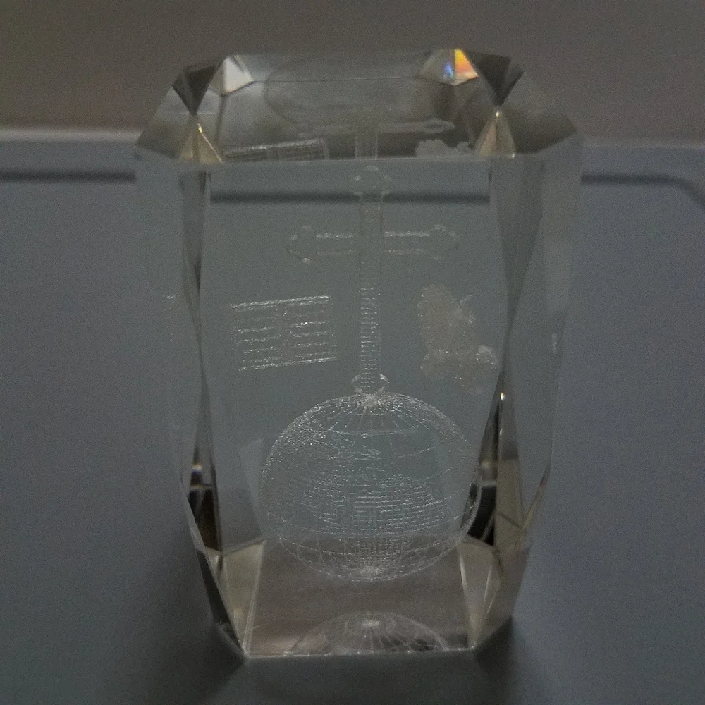 3D Laser Etched Paperweight Globe Cross Praying